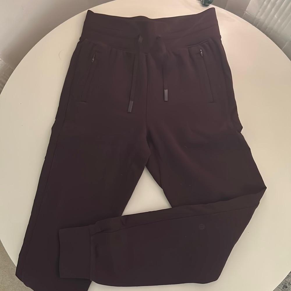 LuluLemon joggers